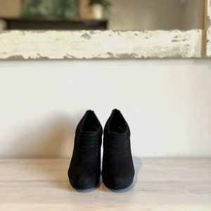 Kelly & Katie Ankle Black Booties